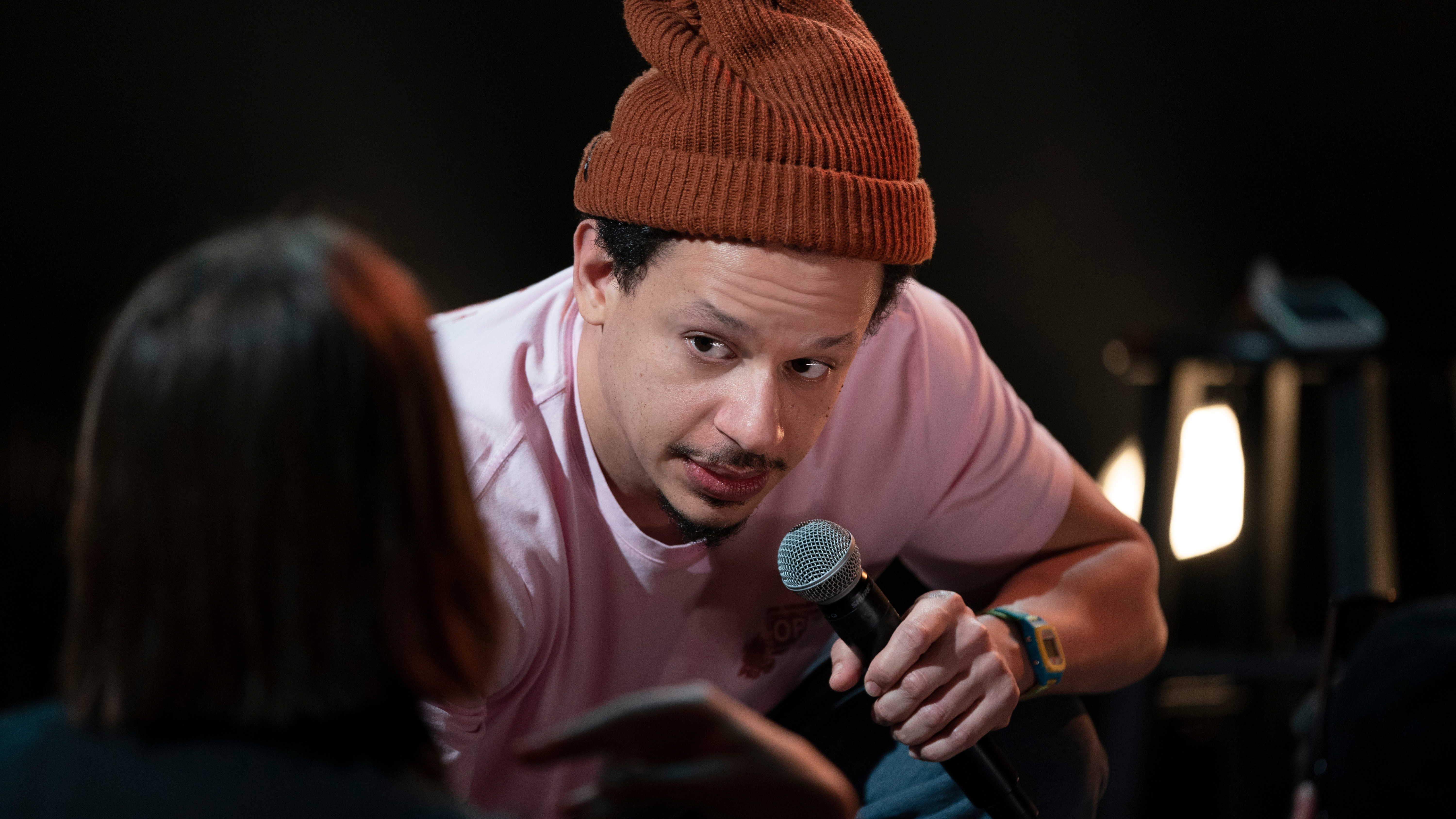 埃里克·安德烈（Eric Andre）回到新喜劇特別節目中的荒謬根源使一切合法化